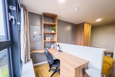 1 bed studio, Potterrow, Old Town, Edinburgh, EH89BT - Image 1
